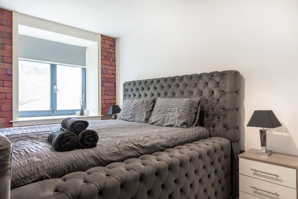 2 Bed Apartment With Pool Table Bradford (West Yorkshire) Exterior foto