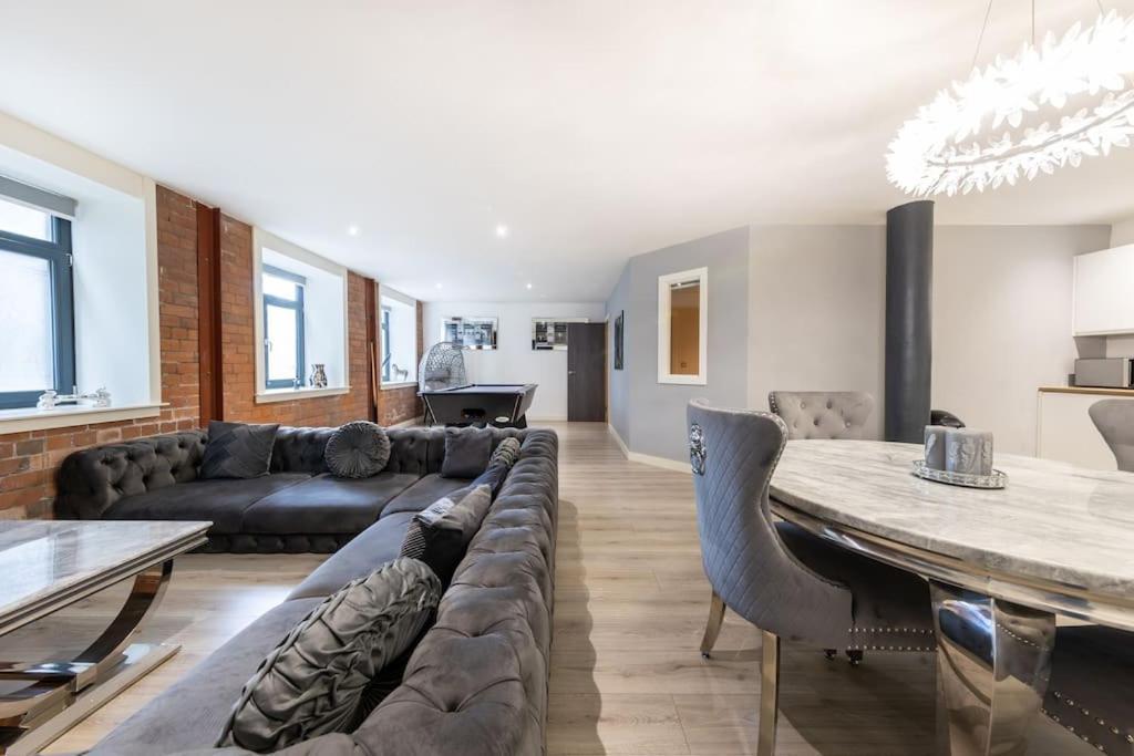 2 Bed Apartment With Pool Table Bradford (West Yorkshire) Exterior foto